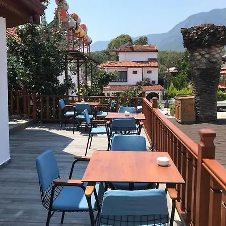 ホームステイ Sariyer Ula